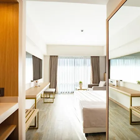 מלון Sentido Luna Vista באלאק