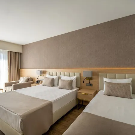 Sentido Luna Vista מלון באלאק