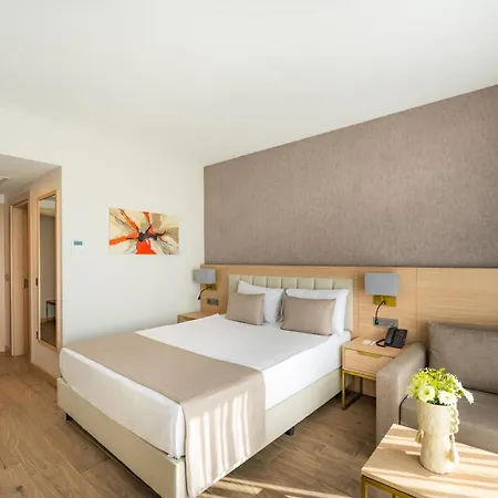 Sentido Luna Vista מלון