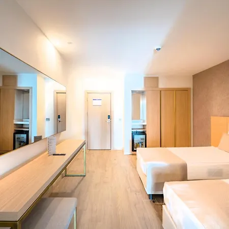 מלון Sentido Luna Vista באלאק