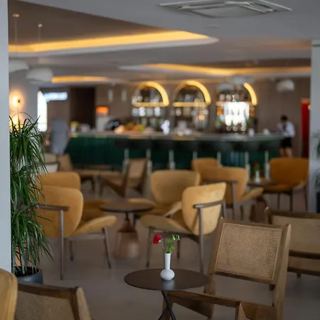 Sentido Luna Vista 5*